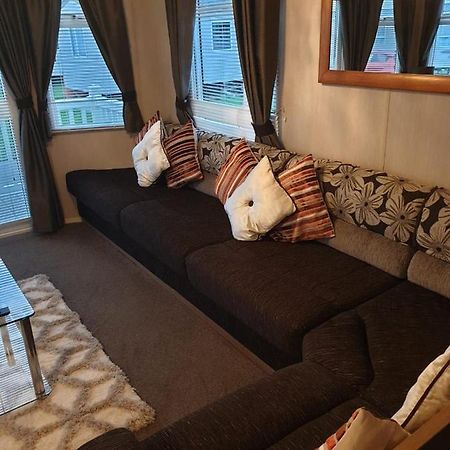 Swift Burgundy Apartment Prestatyn Exterior foto